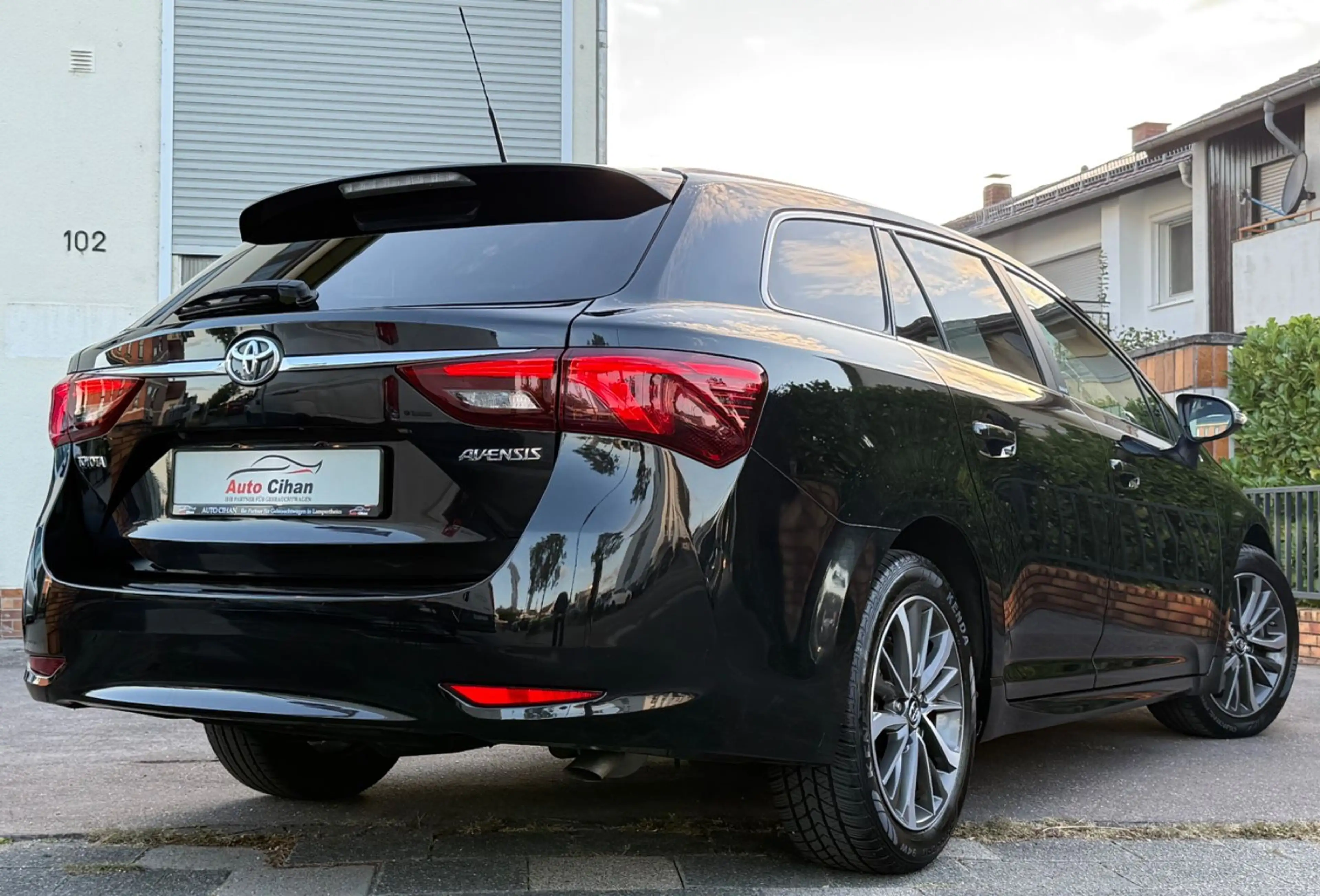 Toyota Avensis Touring Sports Edition-S VOLL! KAMERA! — photo 9