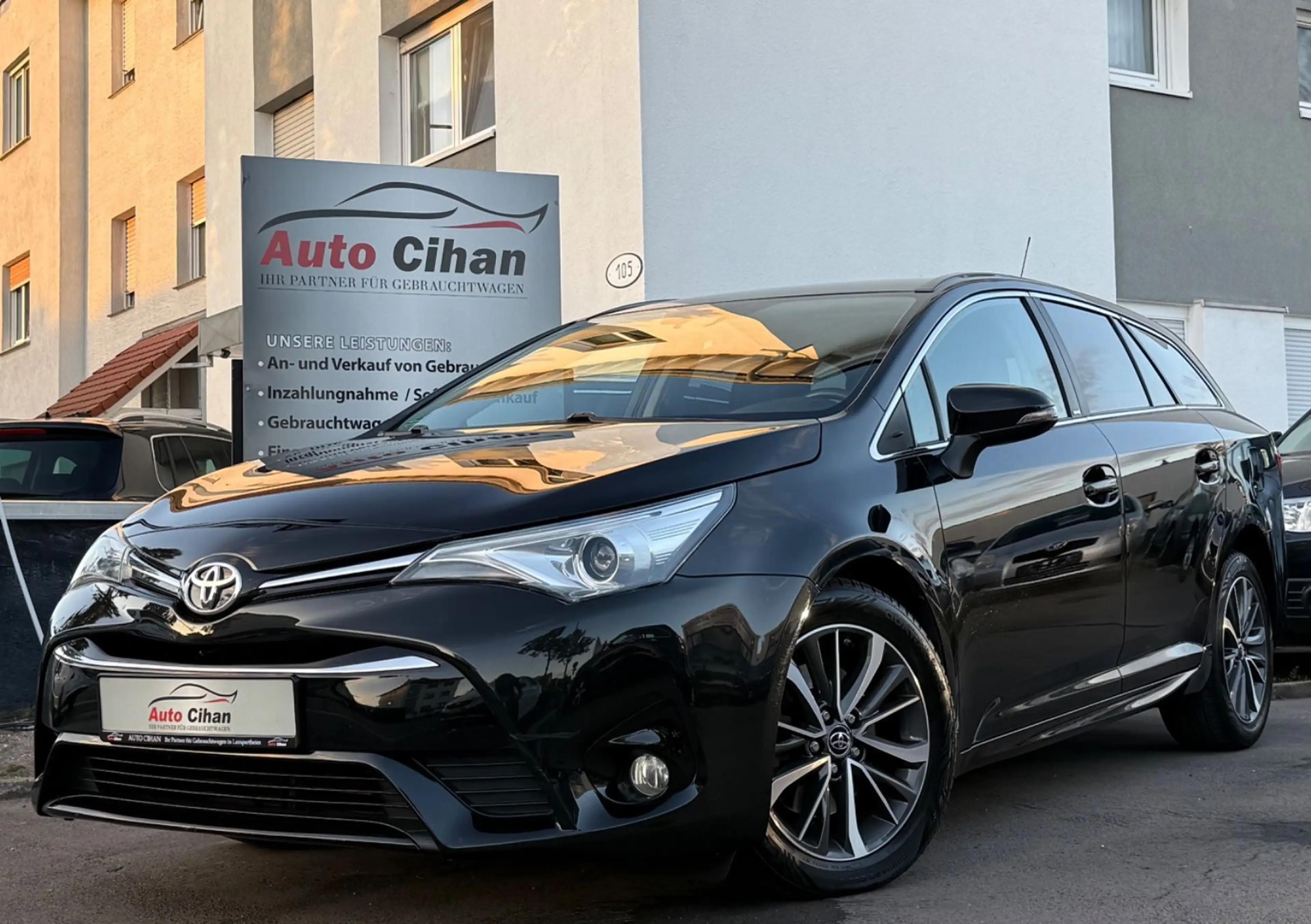 Toyota Avensis Touring Sports Edition-S VOLL! KAMERA! — photo 2