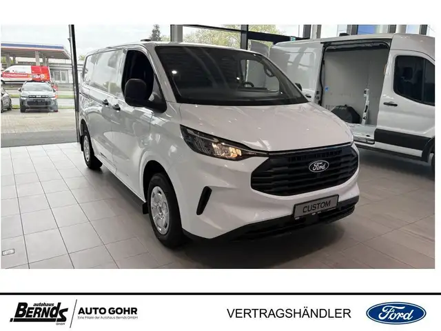 Ford Transit Custom view 3