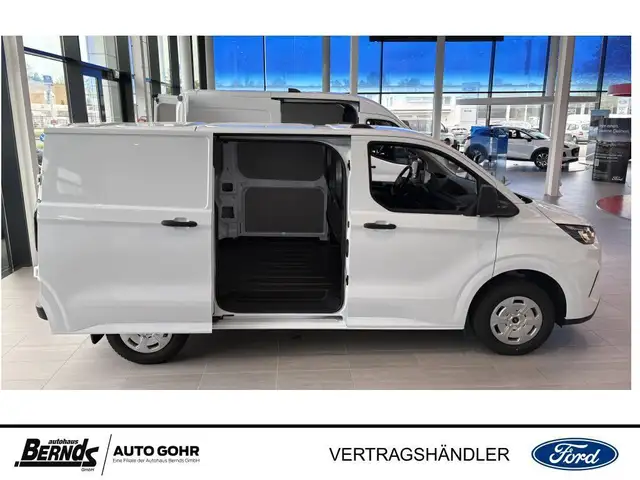 Ford Transit Custom view 6