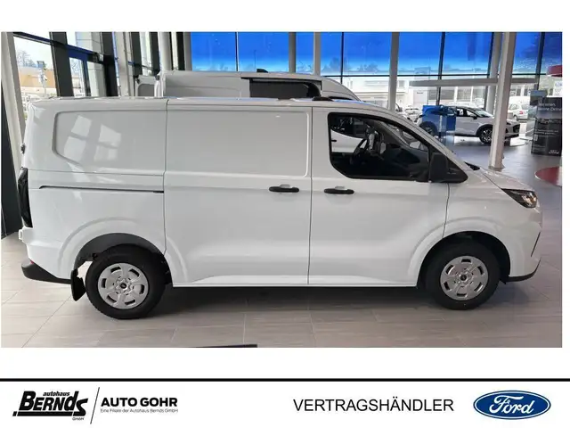 Ford Transit Custom view 4