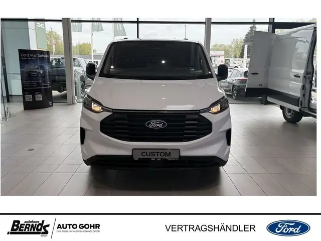 Ford Transit Custom view 5