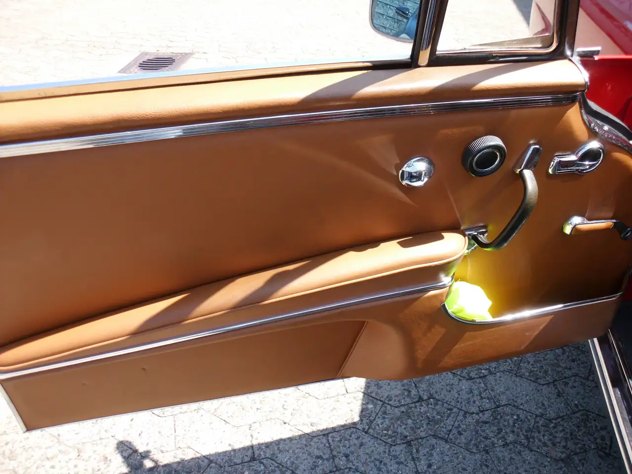 Mercedes-Benz 220 SEB Coupe W 111, foto 11