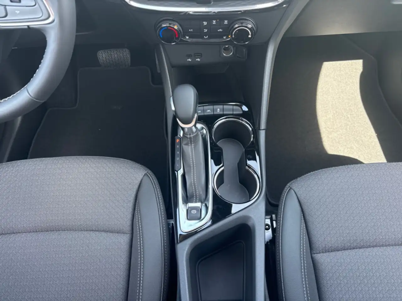 Buick Encore photo Buick Encore