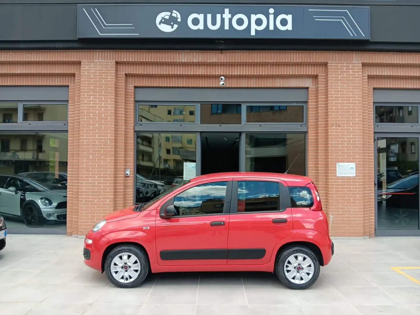 Fiat Panda Panda 1.2 Easy 69cv Rood - 2