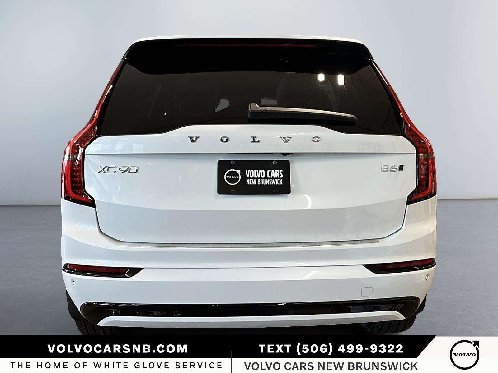 2026 Volvo XC90 B6 Ultra Bright Theme alt 3