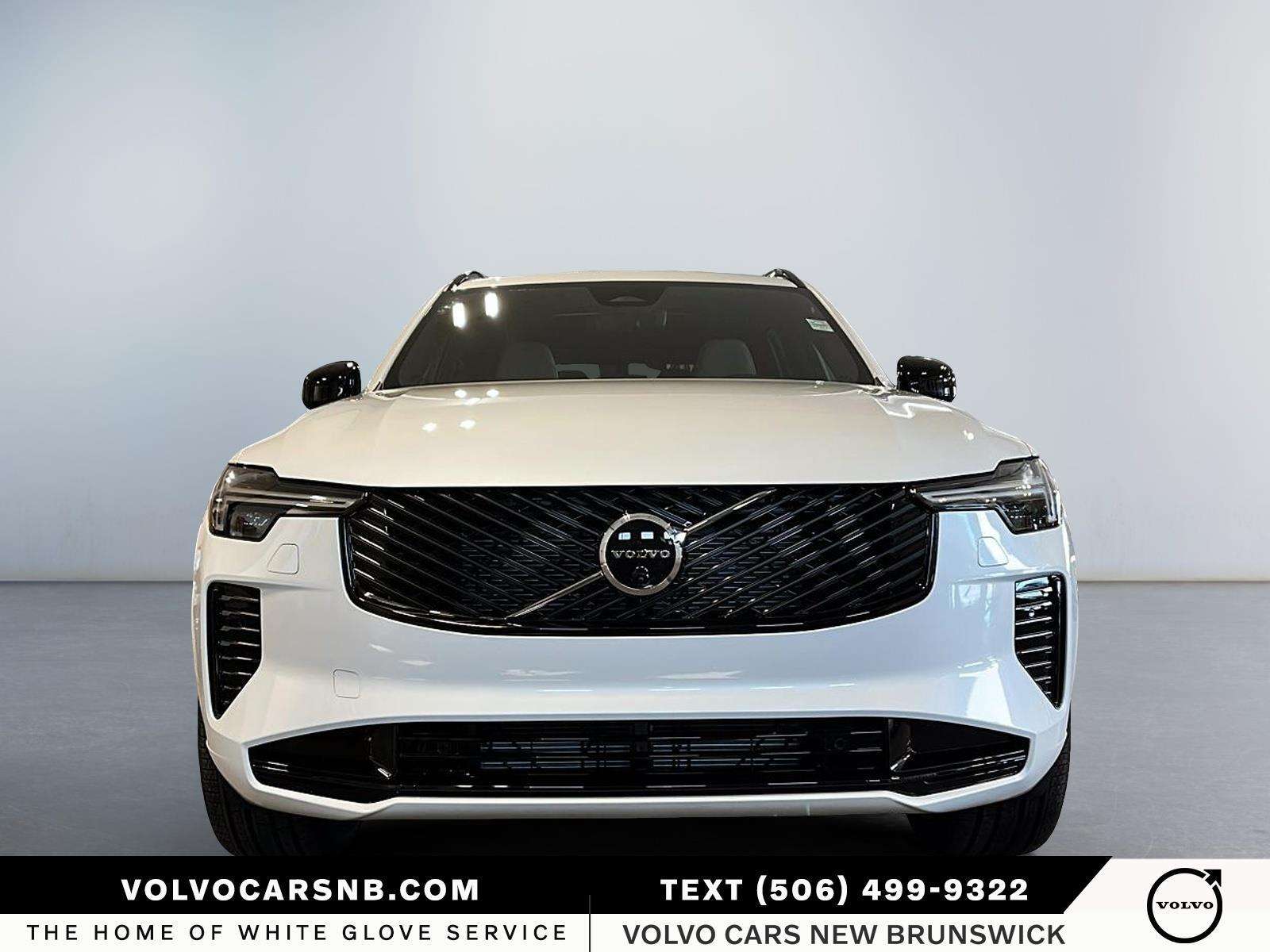 2026 Volvo XC90 B6 Ultra Bright Theme alt 2