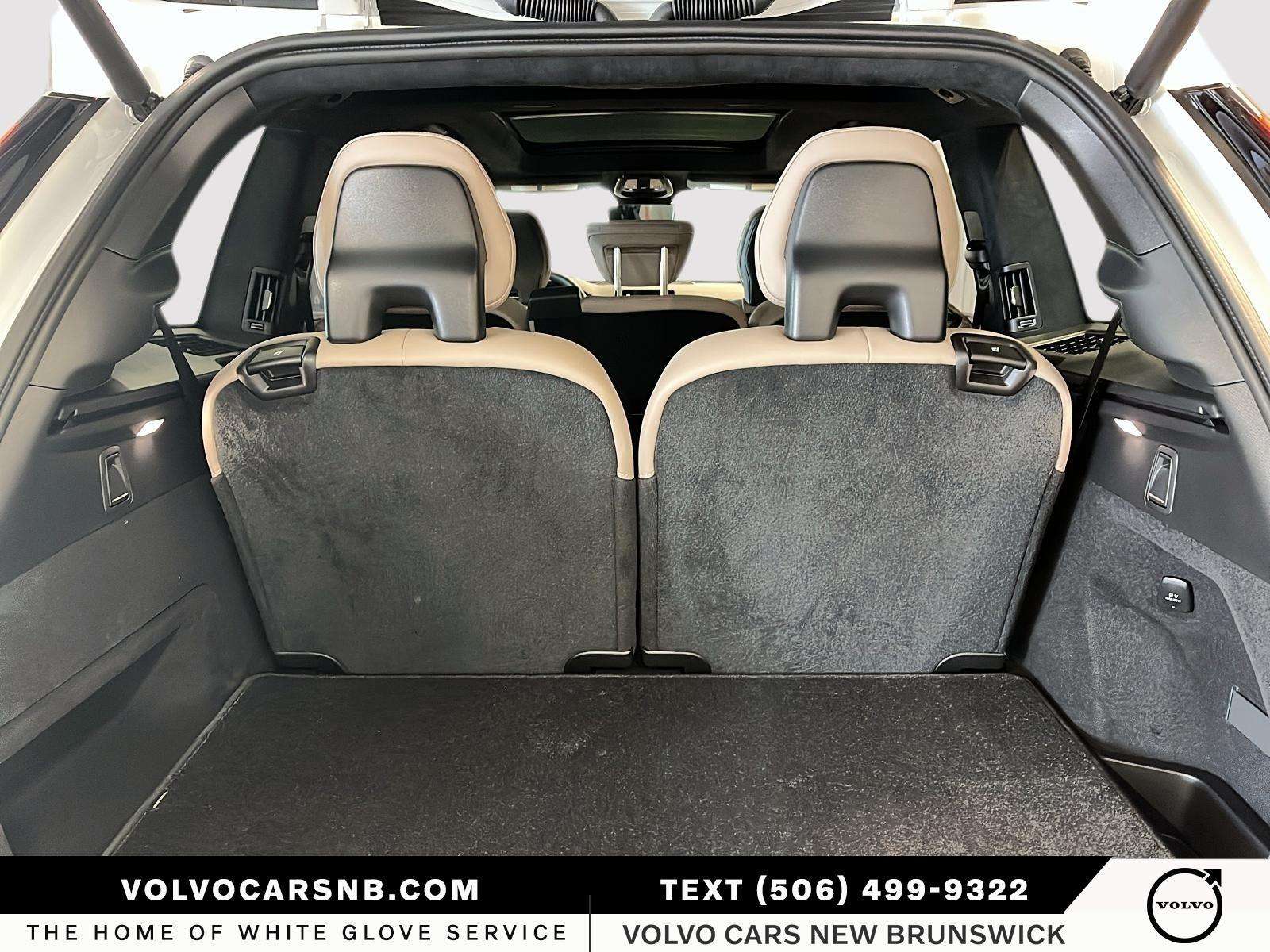 2026 Volvo XC90 B6 Ultra Bright Theme thumb 6