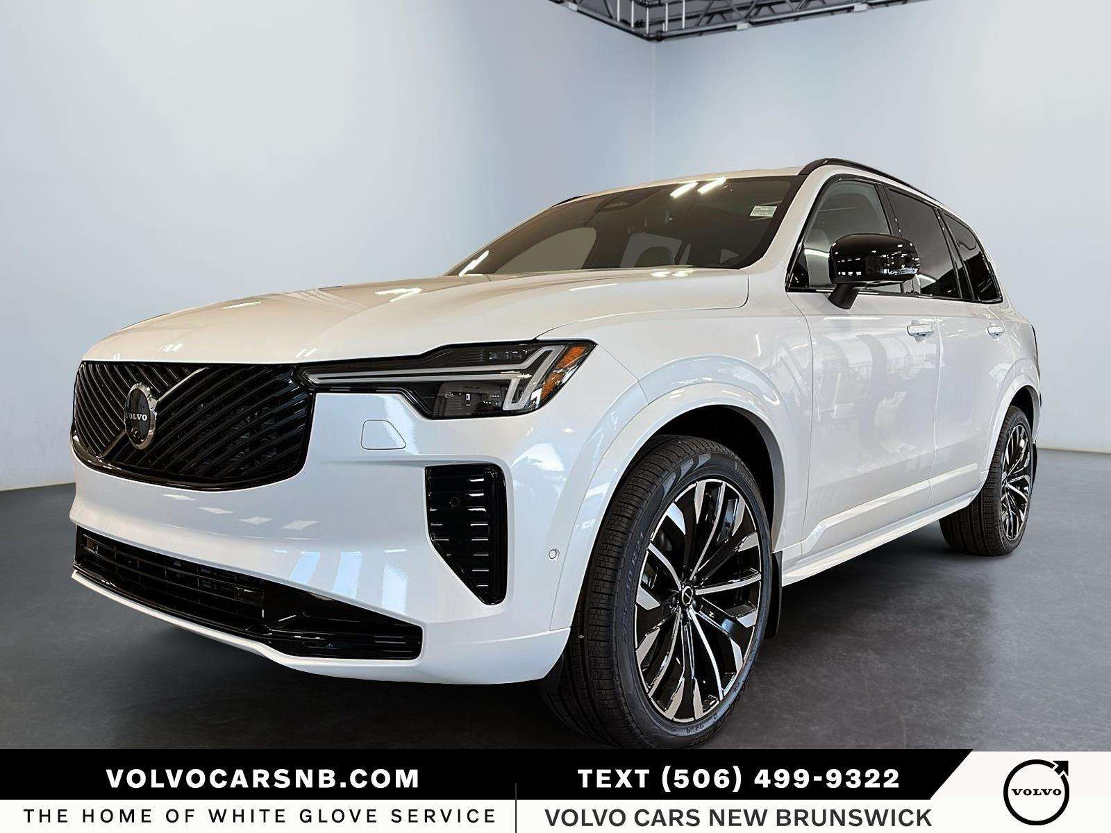 2026 Volvo XC90 B6 Ultra Bright Theme