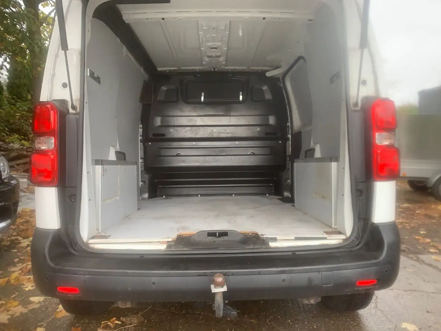 Peugeot Expert Kasten Premium L1 1. Hd. Navi. AHK etc. Blanc - 2