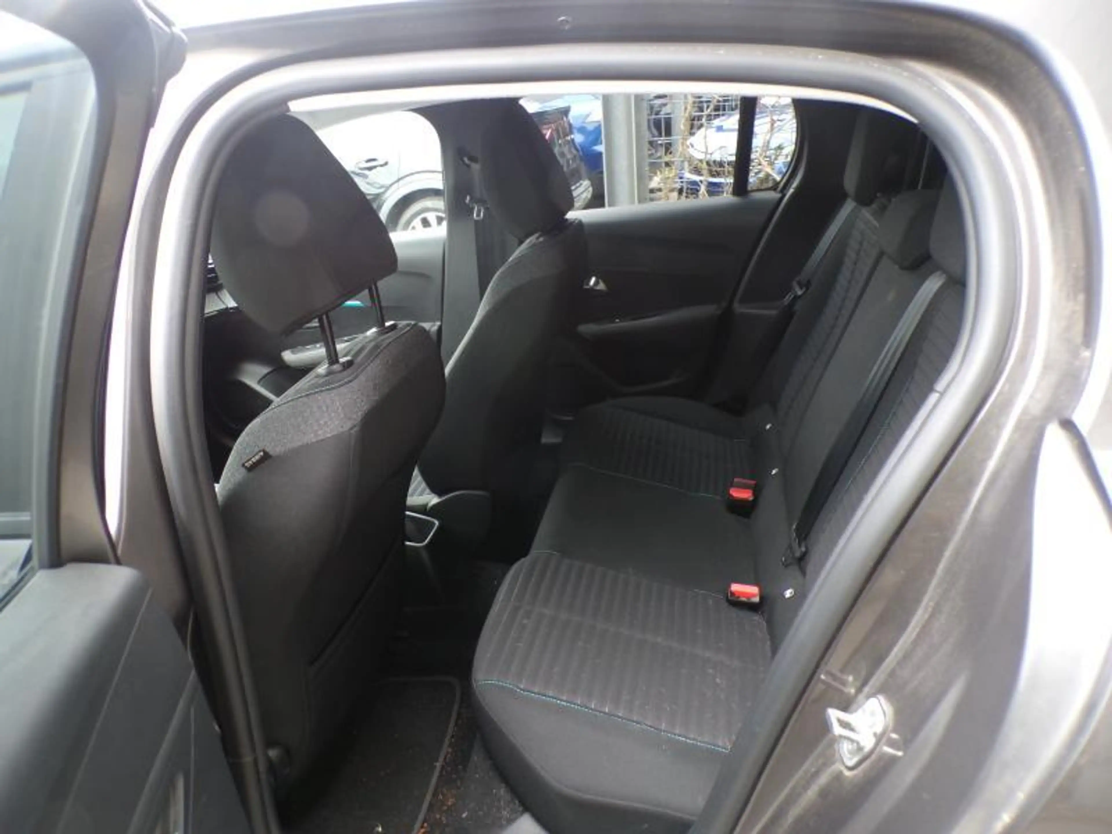 Peugeot 208 1.5 HDi 102cv Gris 04/21 Airco Cruise Capteurs — photo 7