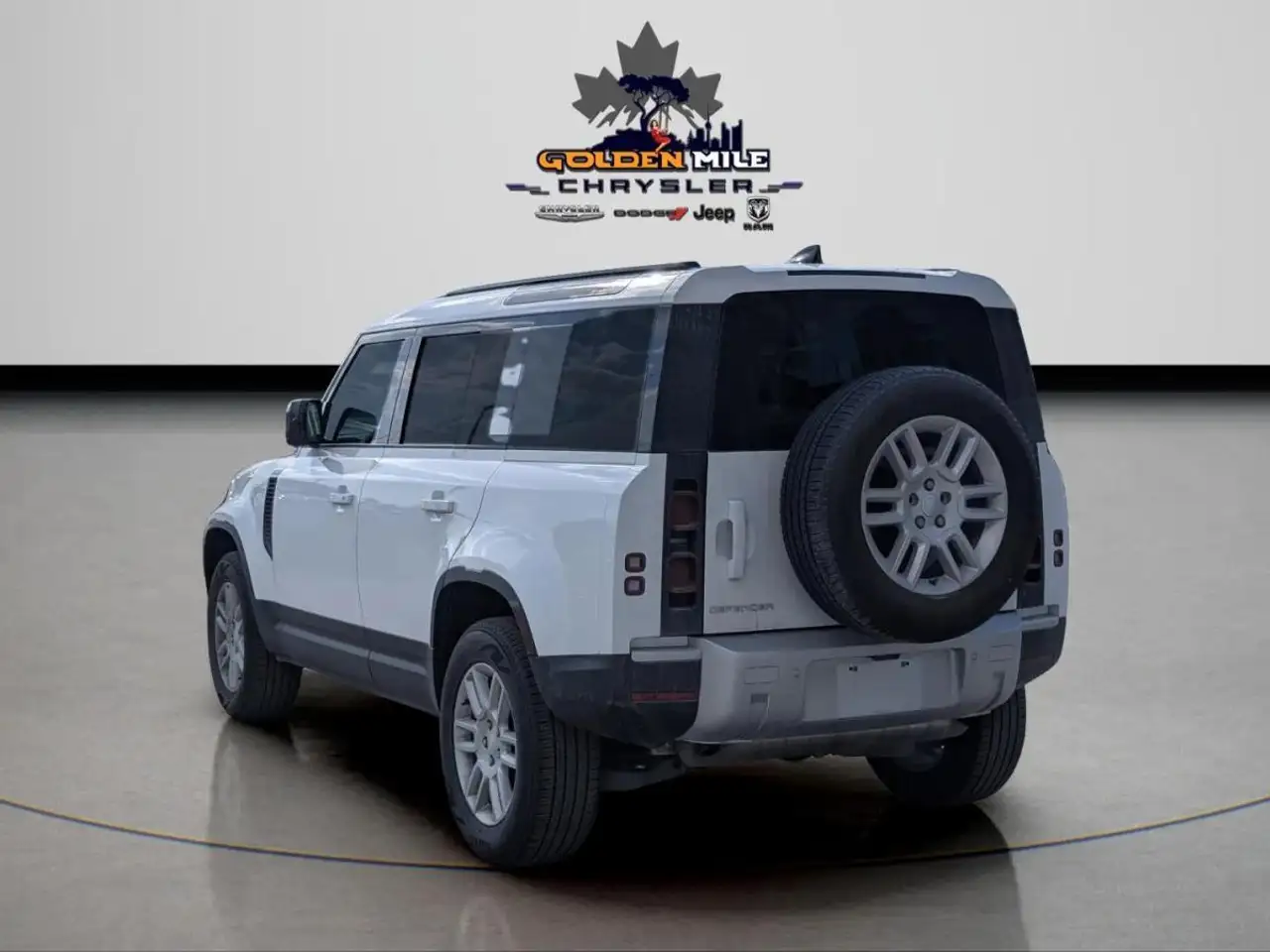 Land Rover Defender снимка Land Rover Defender