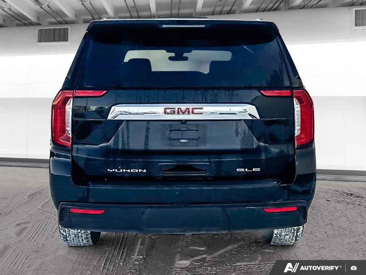 GMC Yukon снимка GMC Yukon