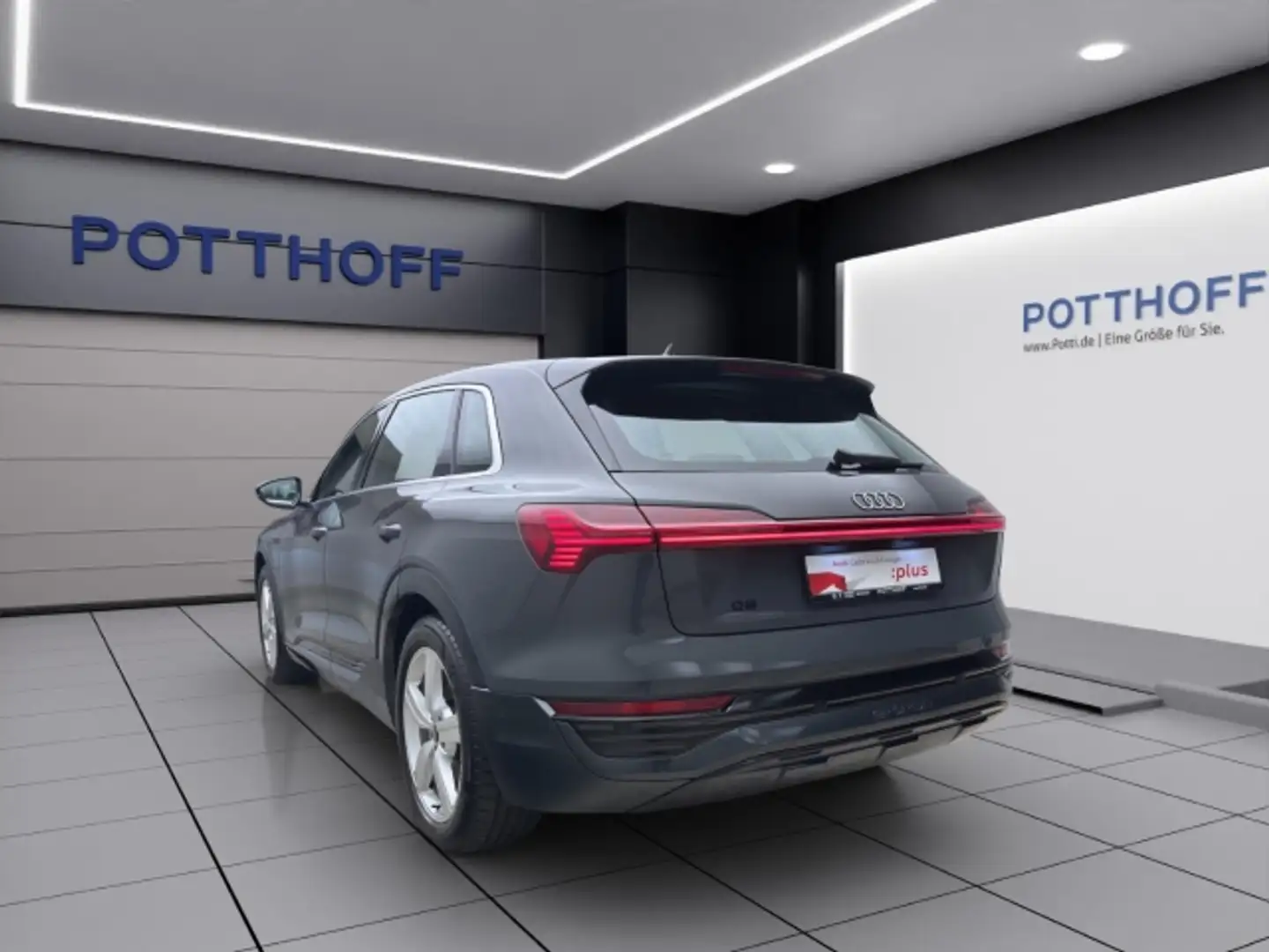 Audi Q8 e-tron 55 Q ADVANCED LM20 AHK HuD MATRIX Grau - 2