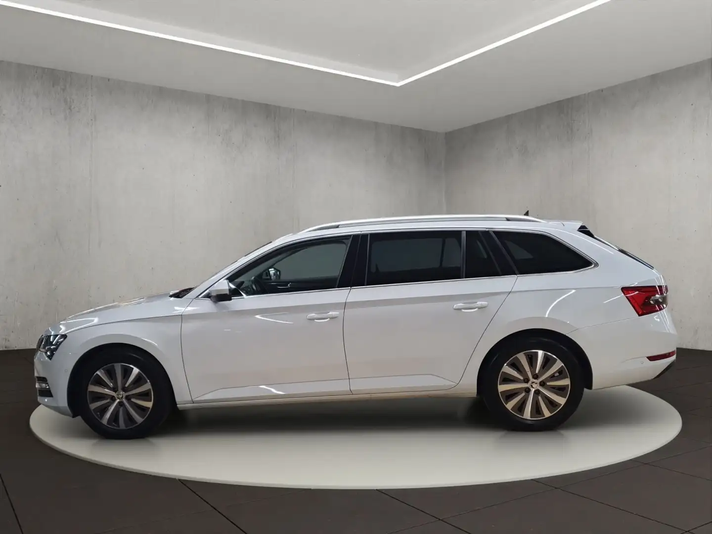 Skoda Superb Combi Style Blanc - 2