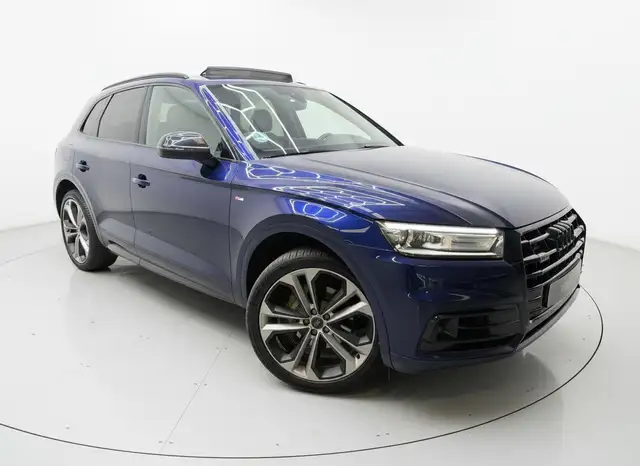 Audi Q5 view 3