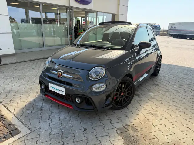 Abarth 695C 1.4 t-jet Turismo 165cv XSR Yamaha Limited Edition Cabrio