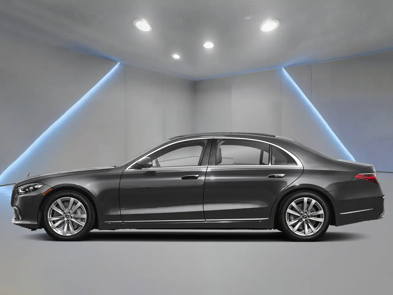 Mercedes-Benz S-Class снимка Mercedes-Benz S-Class