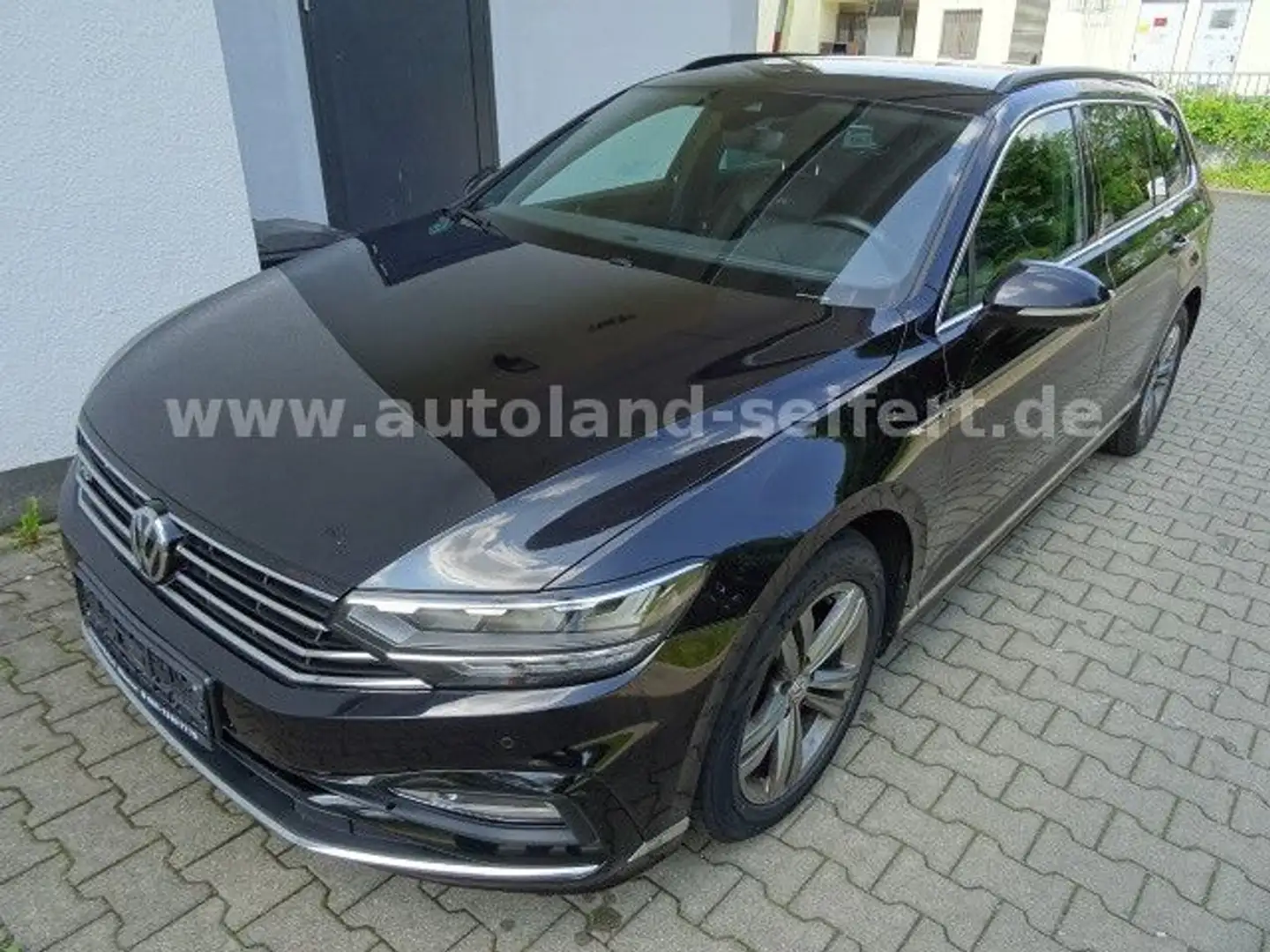 Volkswagen Passat 2,0 tdi Var.4-Motion/2xR-Line/Navi/Matrix Schwarz - 1