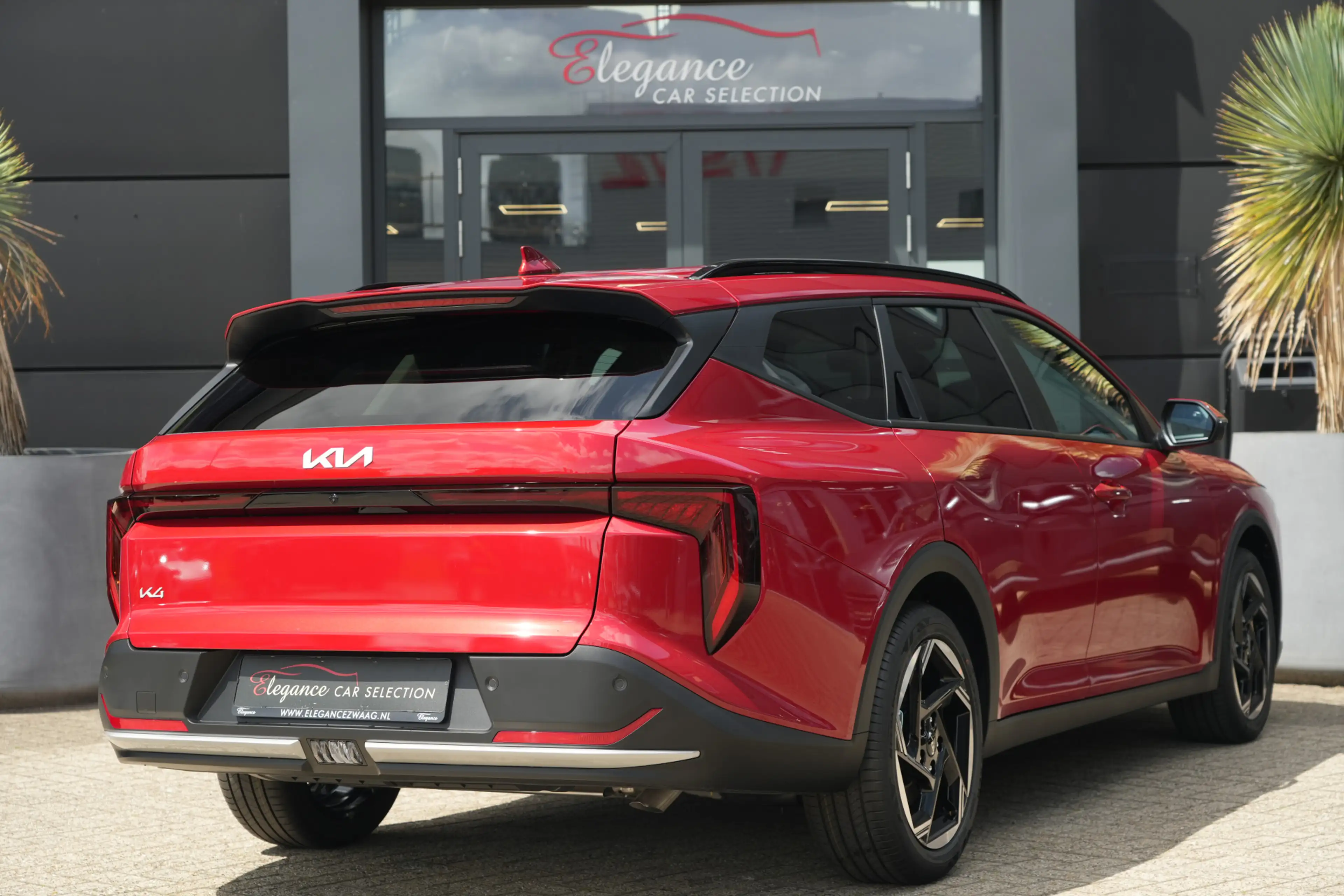 Kia K4 Sportswagon 1.6 T-GDi MHEV GT-Line Launch Edition — photo 2