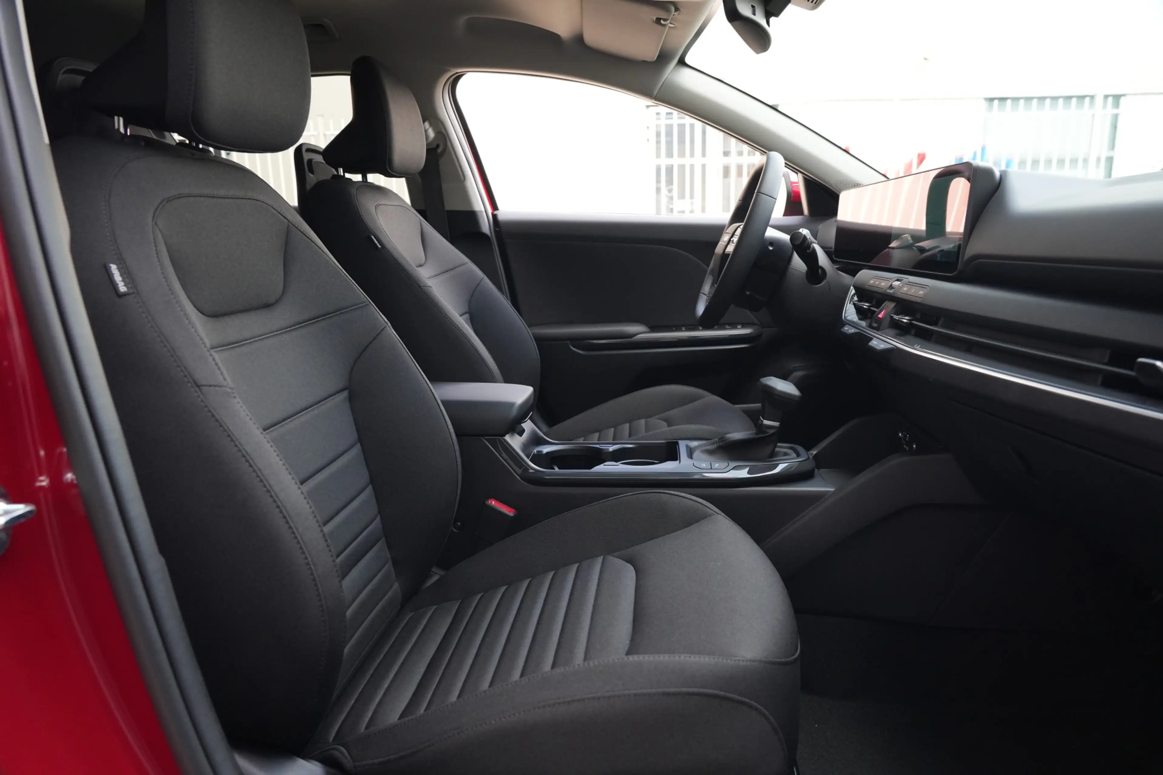 Kia K4 Sportswagon 1.6 T-GDi MHEV GT-Line Launch Edition — photo 9