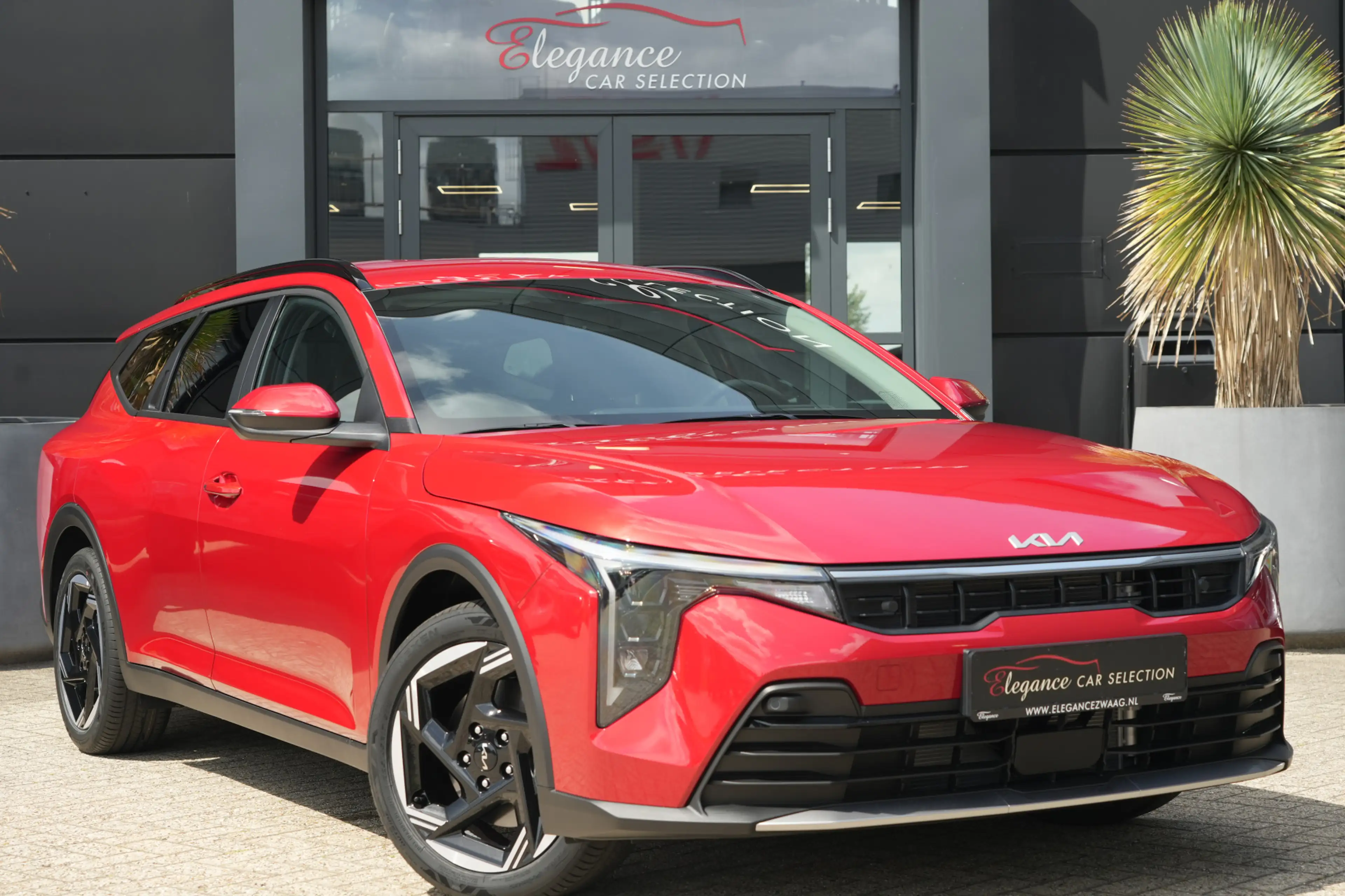 Kia K4 Sportswagon 1.6 T-GDi MHEV GT-Line Launch Edition — photo 8