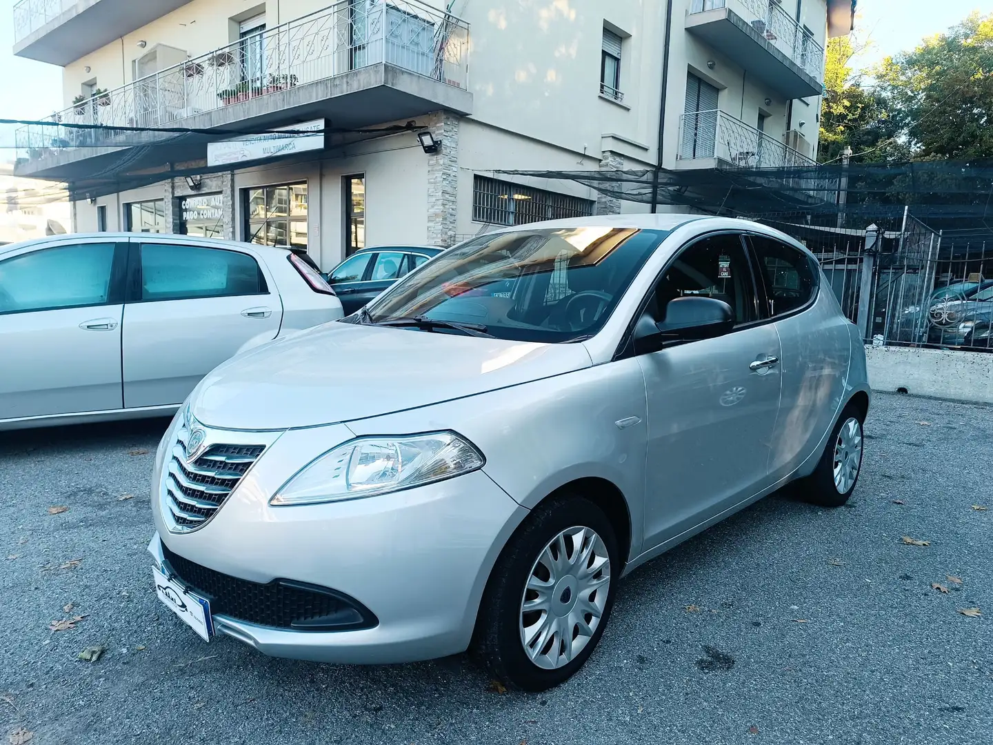 Lancia Ypsilon Ypsilon 1.2 Silver CON GARANZIA 12 MESI Argent - 1