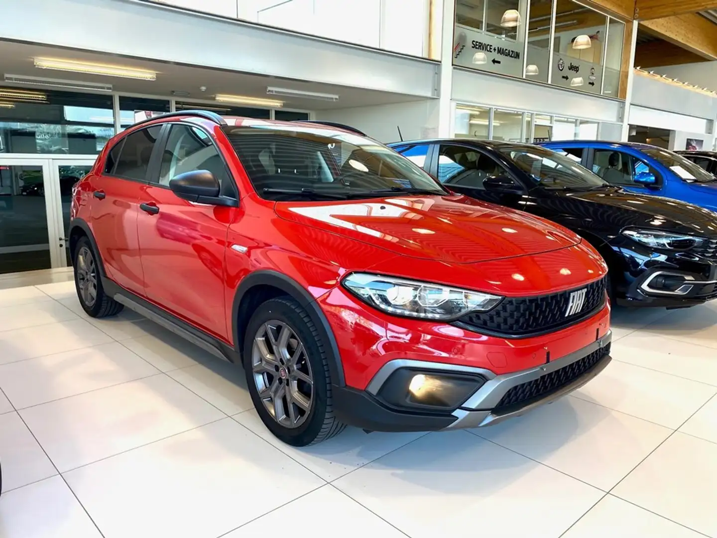 Fiat Tipo HB City Cross 1.0 100 pk 2e hands Rood - 2