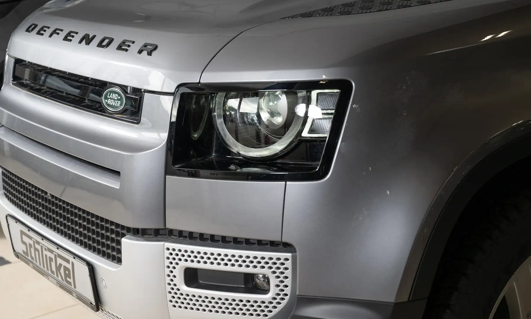 Land Rover Defender 90 D200 SE Navi Leder 360°Kamera AHK Black Pack Grau - 2