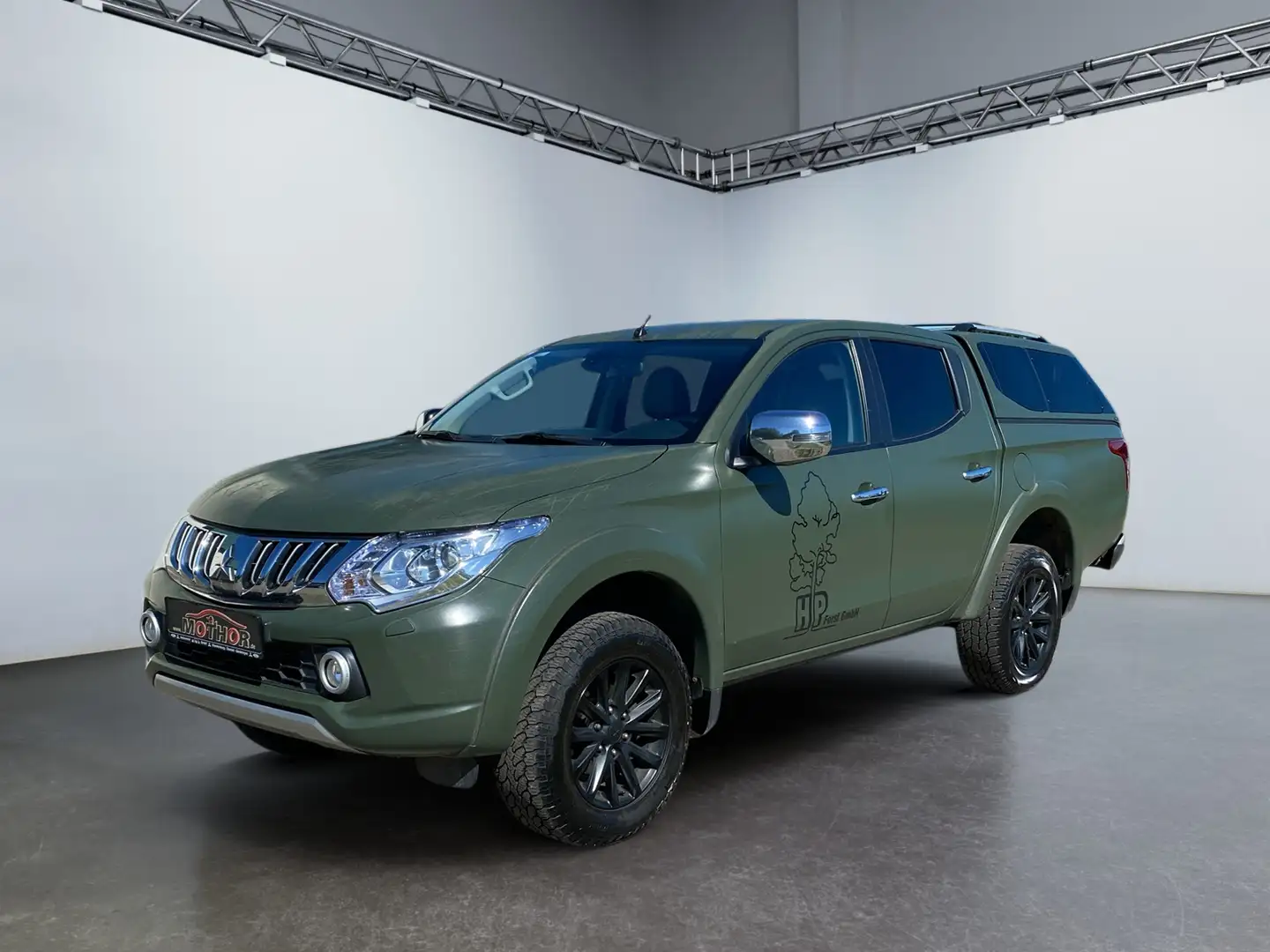Mitsubishi L200 Top 4WD 2,4 DI-D TEMP KAM SHZ AHK DAB Grün - 2