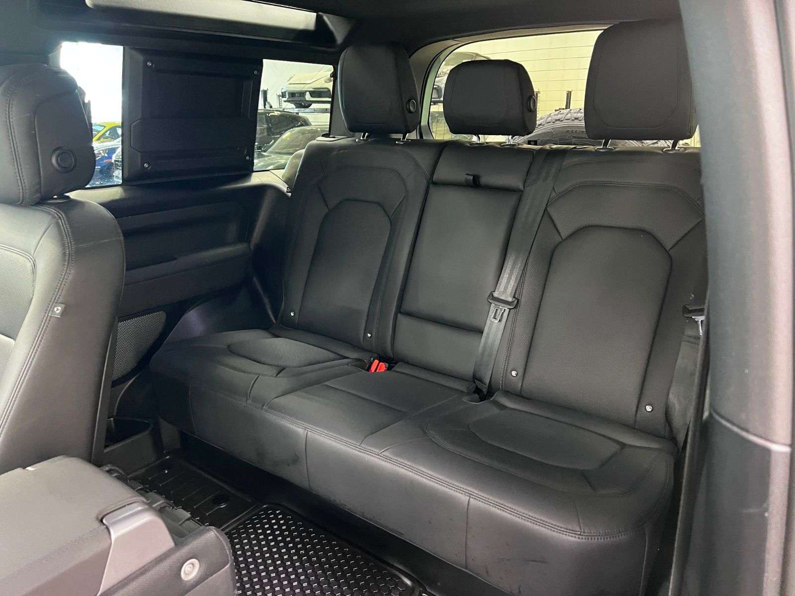 2023 Land Rover Defender P400 | 90 | 75TH EDITION thumb 23