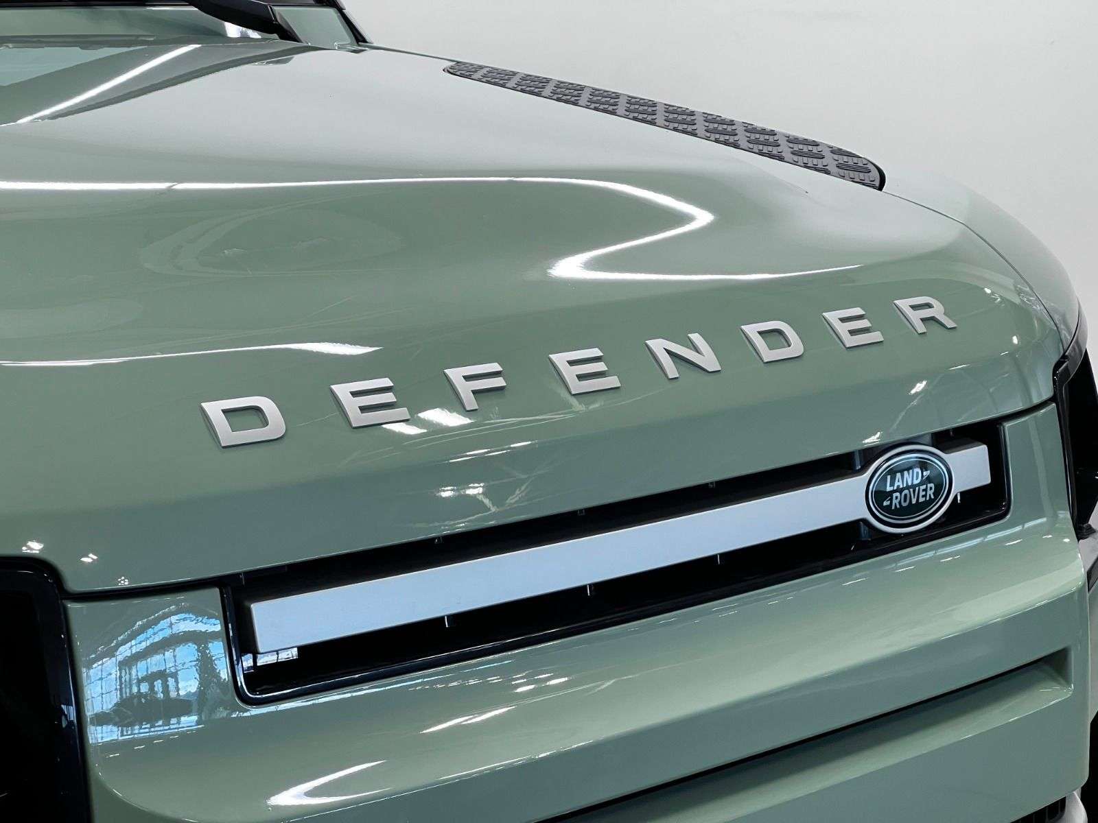 2023 Land Rover Defender P400 | 90 | 75TH EDITION thumb 11