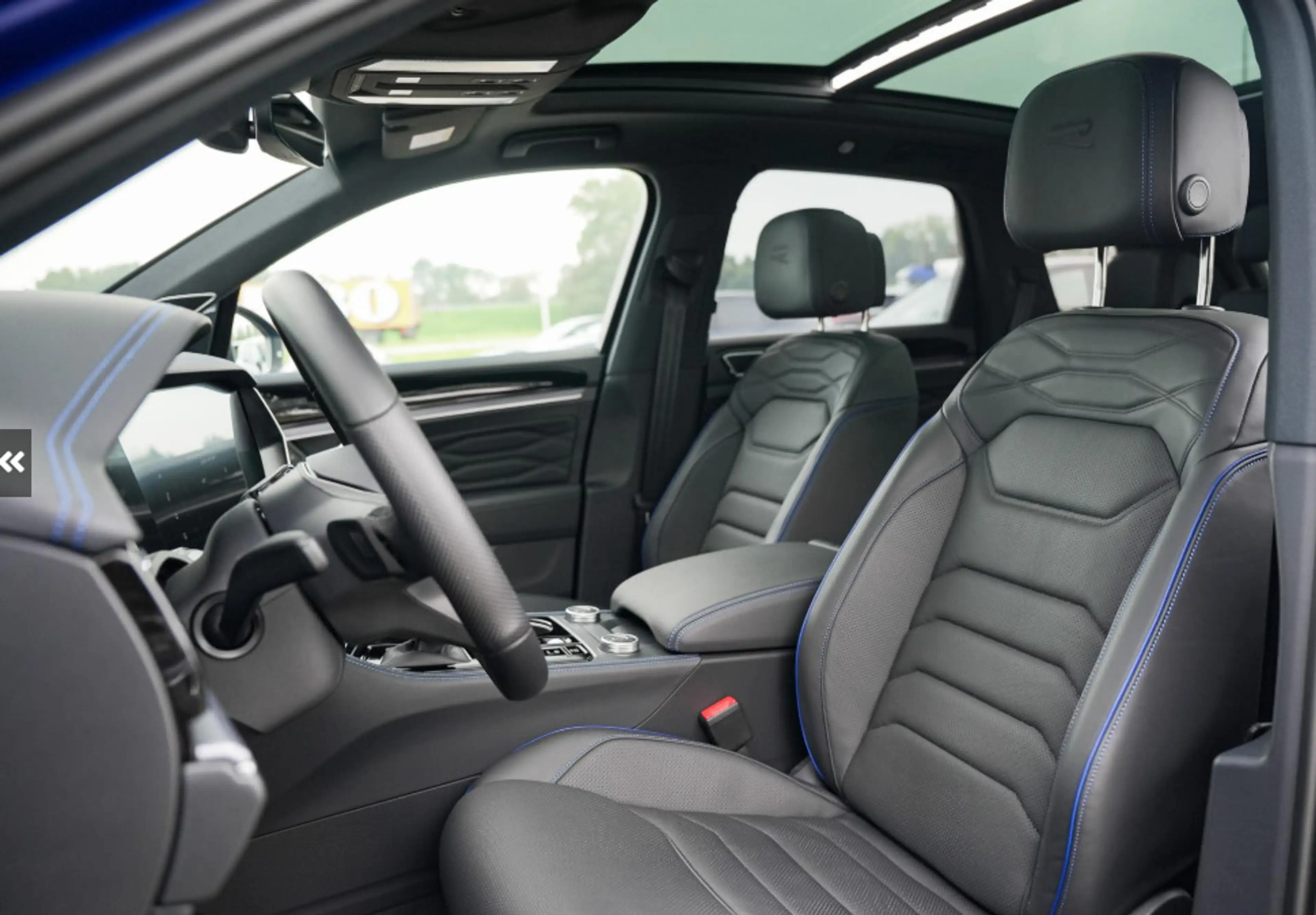 Volkswagen Touareg 3.0 TSi eHybrid 4MOTION R Edition | Panoramisch sc — photo 5