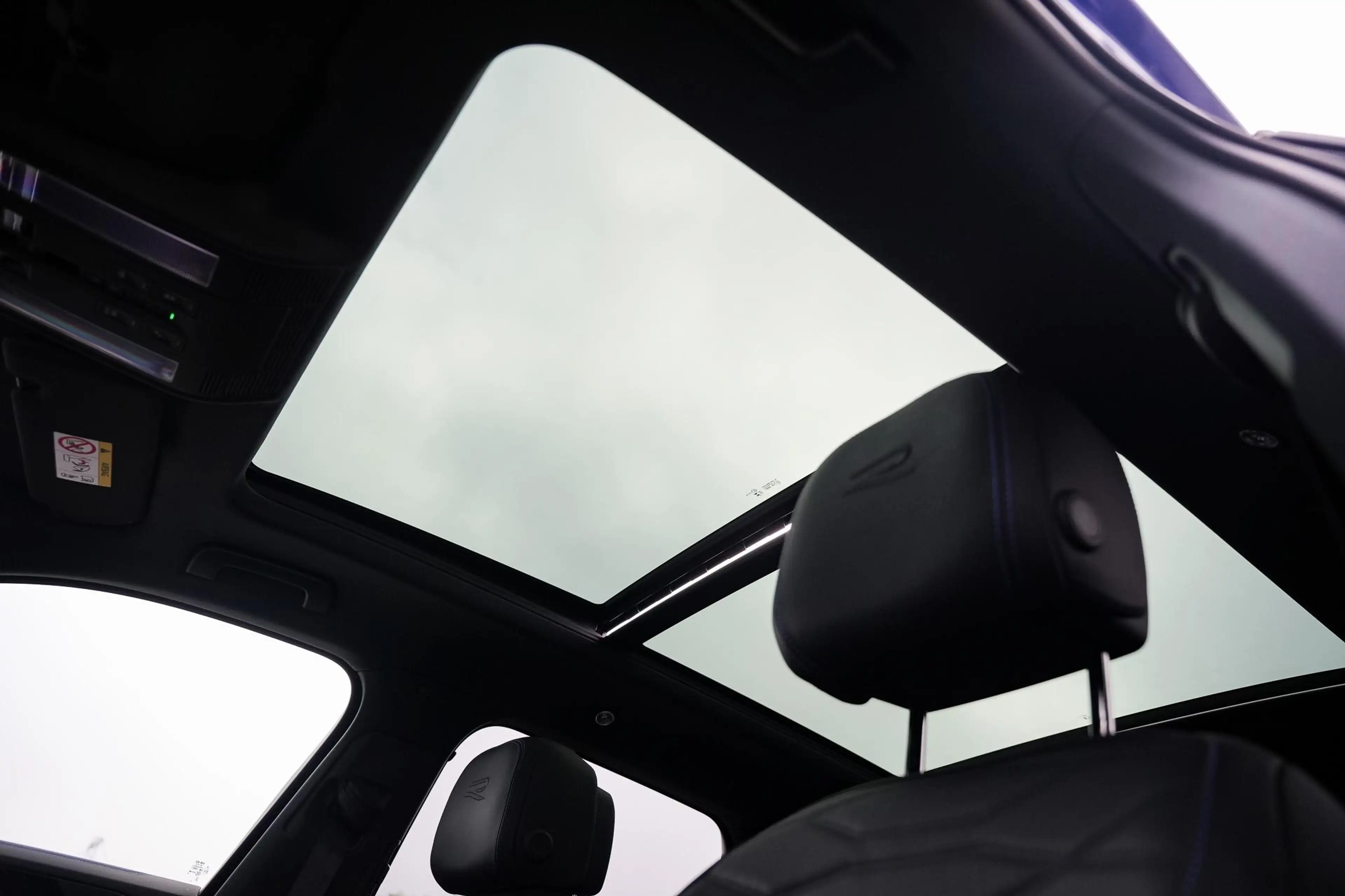 Volkswagen Touareg 3.0 TSi eHybrid 4MOTION R Edition | Panoramisch sc — photo 2