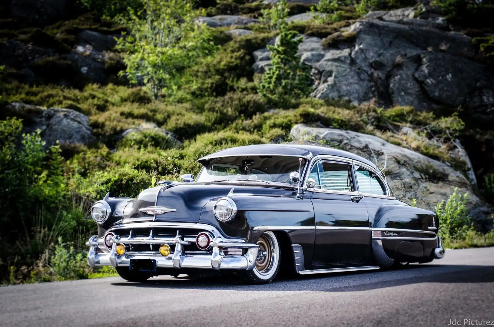 Chevrolet Bel Air Two Door Sedan Braun - 1