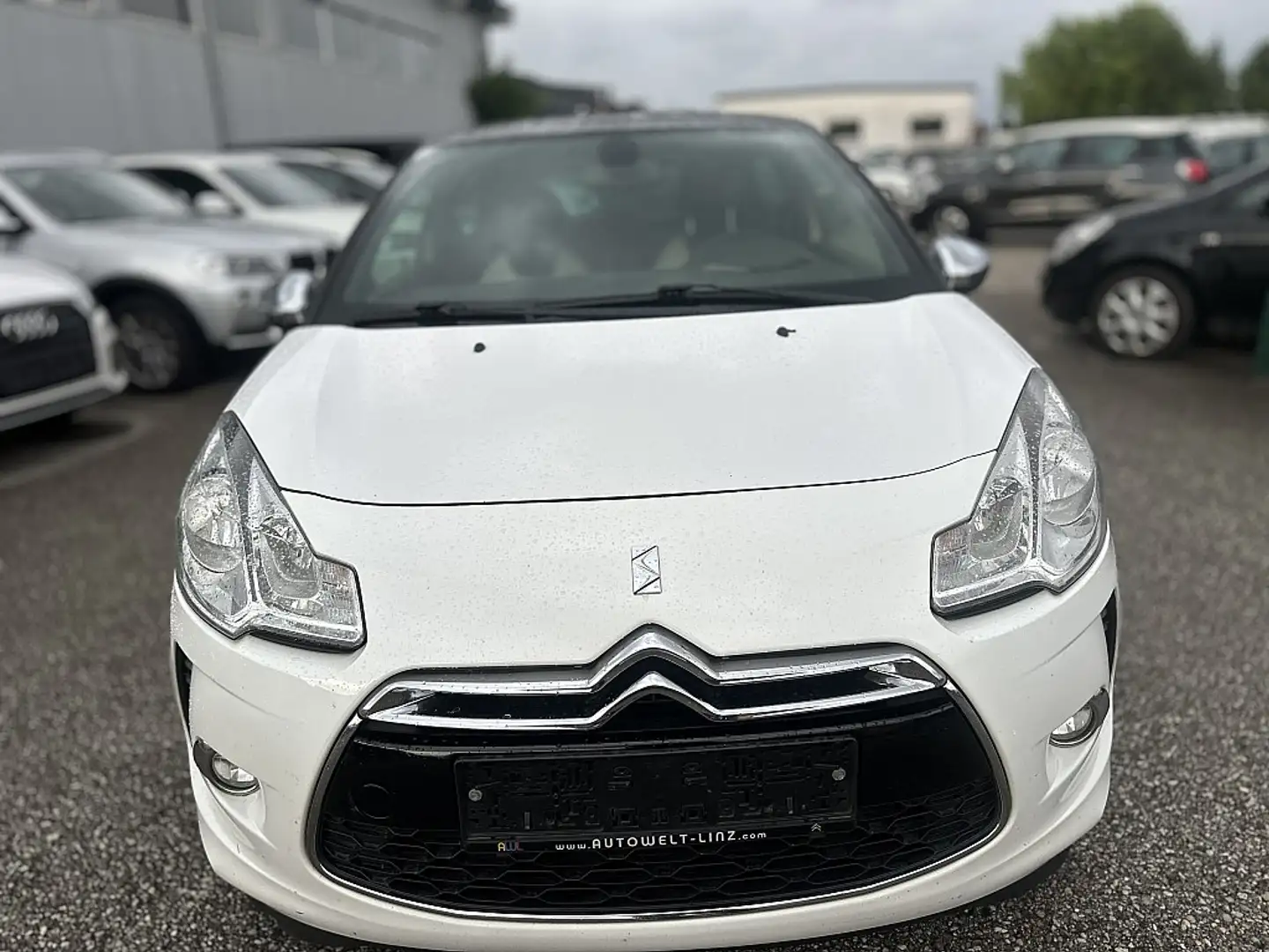 Citroen DS3 1,6 16V VTi So Chic Airdream Weiß - 2