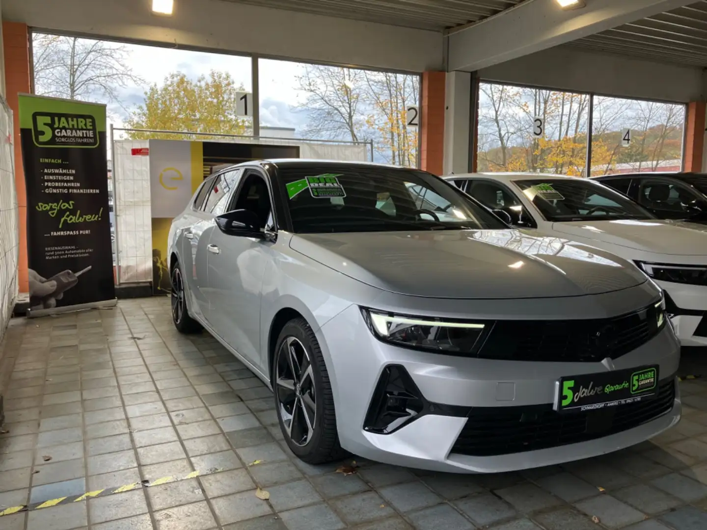 Opel Astra L ST 1.2T LED+Navi+SHZ+Winterp.+2xKlima+LM Grau - 2