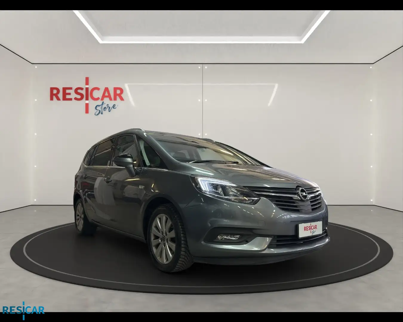 Opel Zafira 1.6 CDTI Advance Šedá - 1