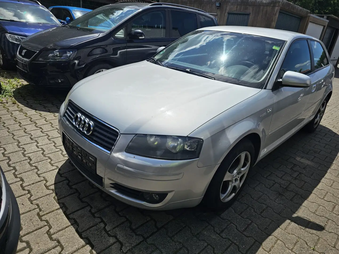 Audi A3 1.6 FSI Scheckheft Tuv 12/25 PDC SHZ Klima 3.Hd Argent - 2