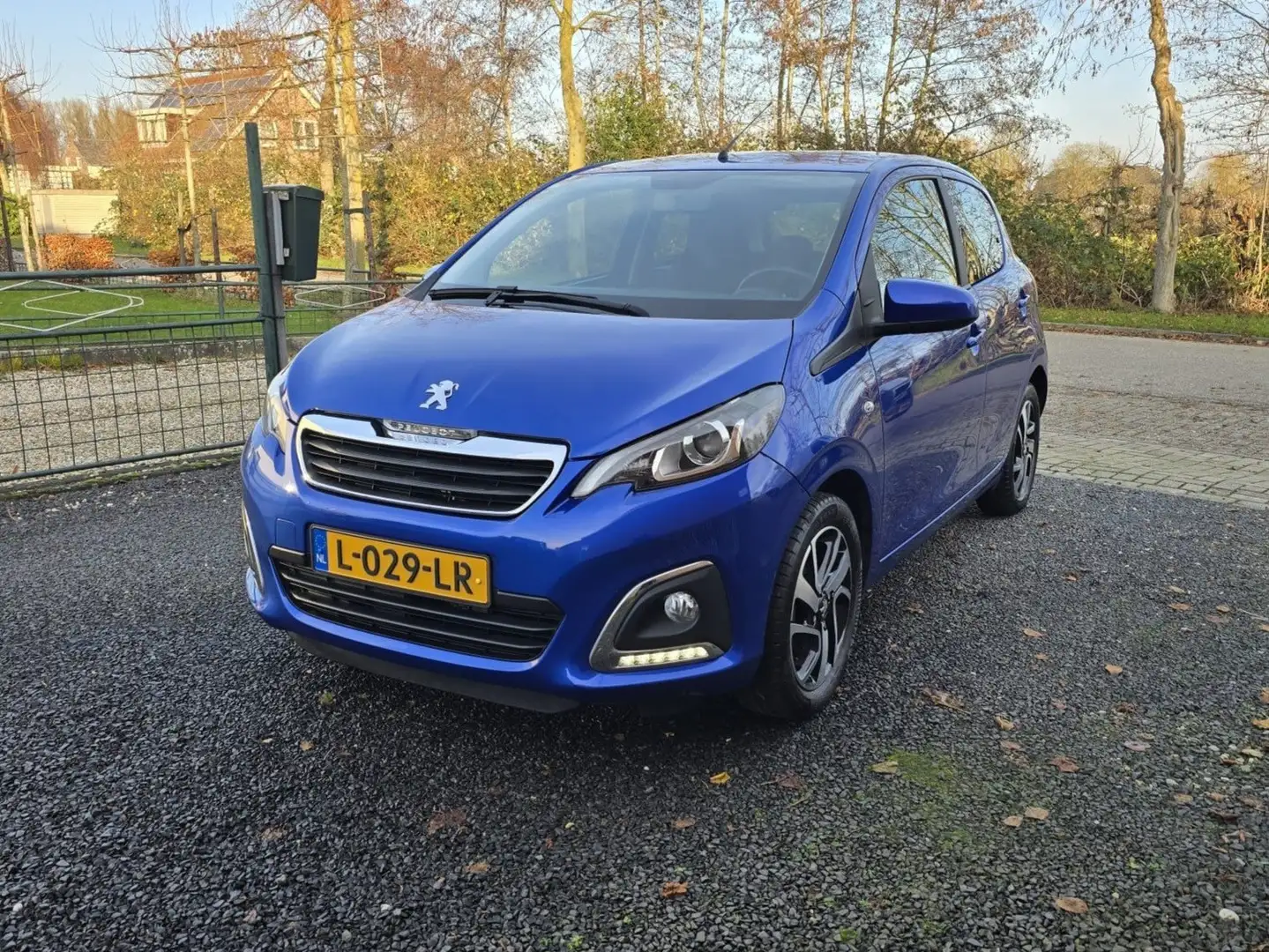 Peugeot 108 1.0 e-VTi Allure Blauw - 1