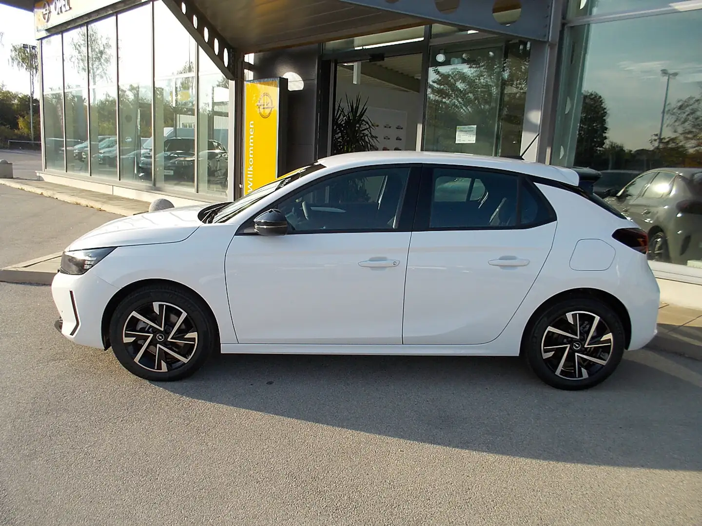 Opel Corsa 1,2 Direct Inject. Turbo MHEV GS Aut. Weiß - 2