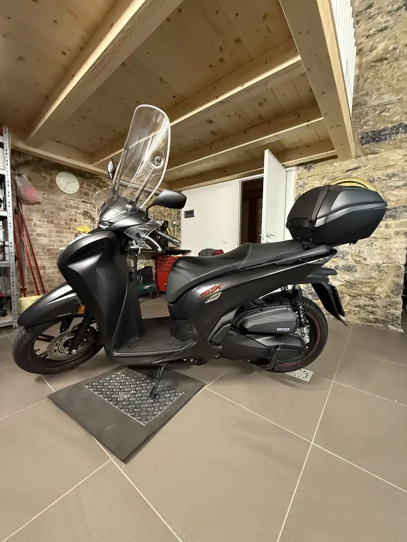 Honda SH 350i SPORT Nero - 1