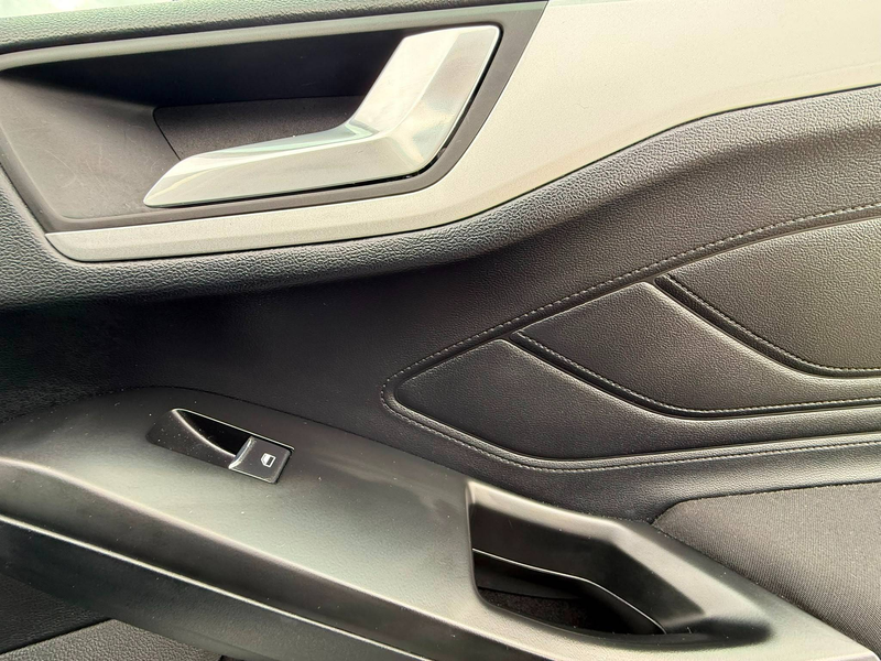 Ford Focus (Stock ID 84855) — photo 13