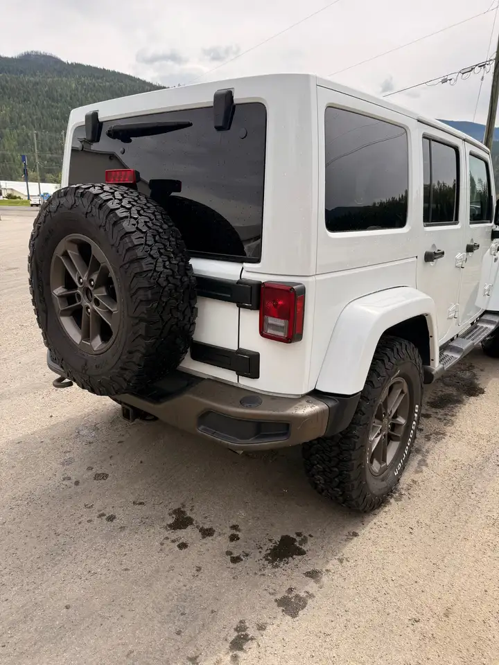 Jeep Wrangler снимка Jeep Wrangler