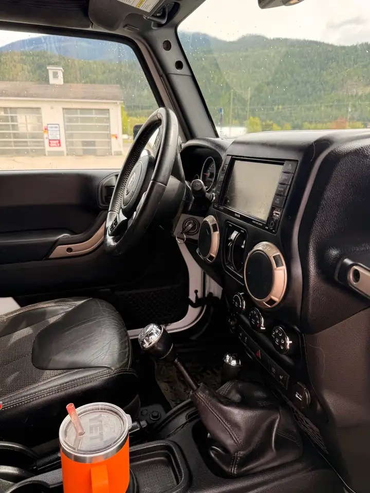 Jeep Wrangler снимка Jeep Wrangler