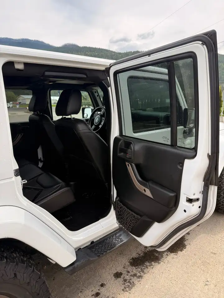 Jeep Wrangler снимка Jeep Wrangler