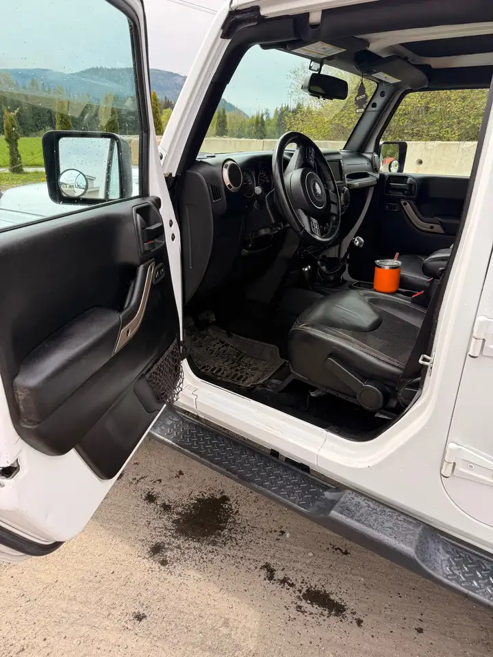 Jeep Wrangler снимка Jeep Wrangler