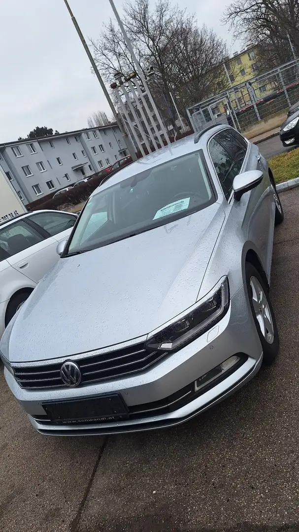 Volkswagen Passat Highline 2,0 TDI DSG - 1
