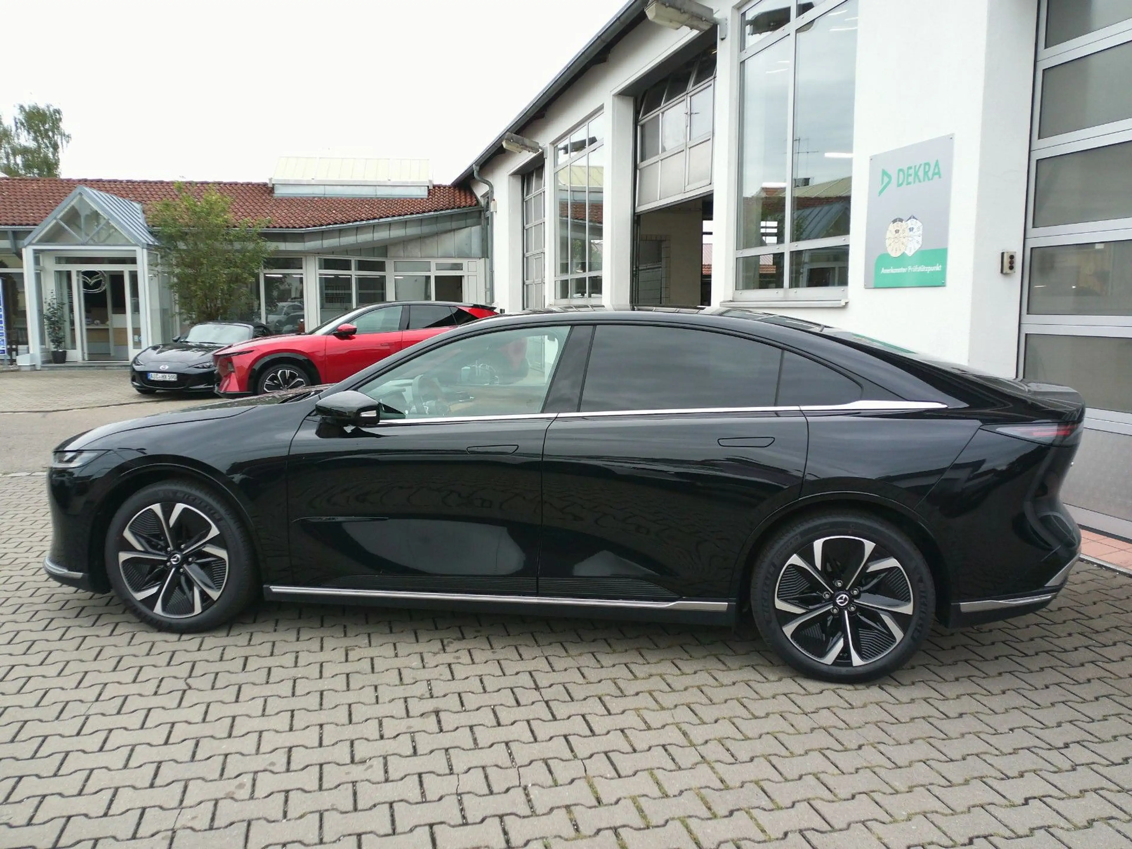 Mazda 6e EV 258 Takumi Plus 360°/HUD/PANO — photo 2