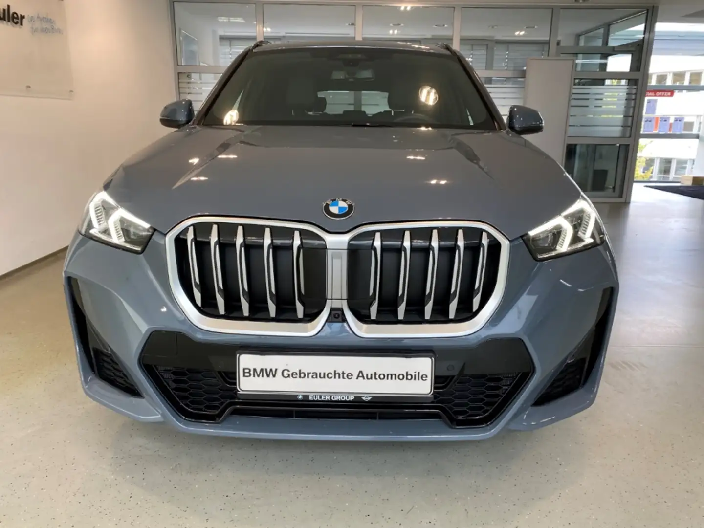 BMW X1 xDrive23d M Sport AHK Pano H/K HUD Aktivsitz Memor Grau - 2